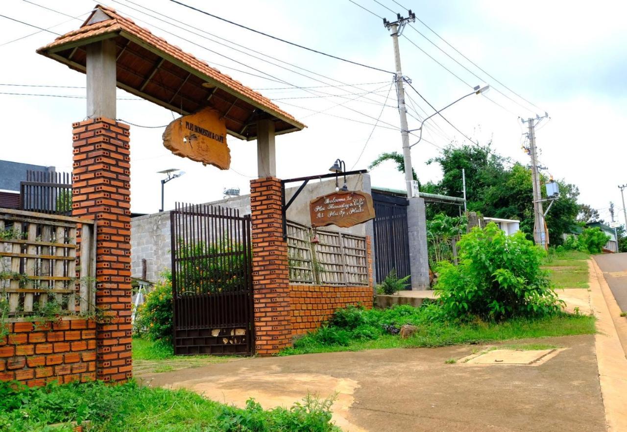 Plei Homestay & Cafe Pleiku Exterior photo